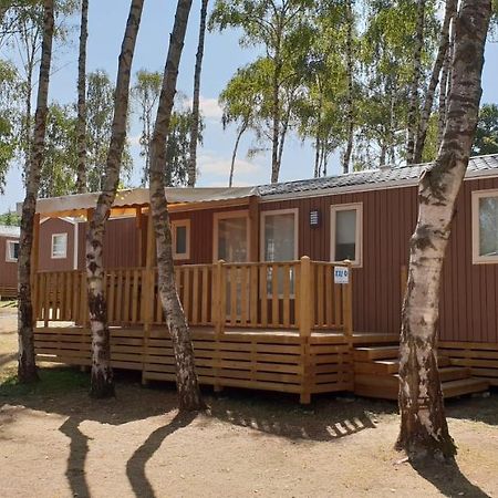 Mobil Homes Xxl2 4 Chambres - Camping Le Ranch Des Volcans Châtel-Guyon Exterior photo